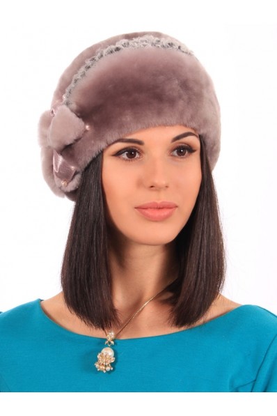 Купить женскую меховую шапку